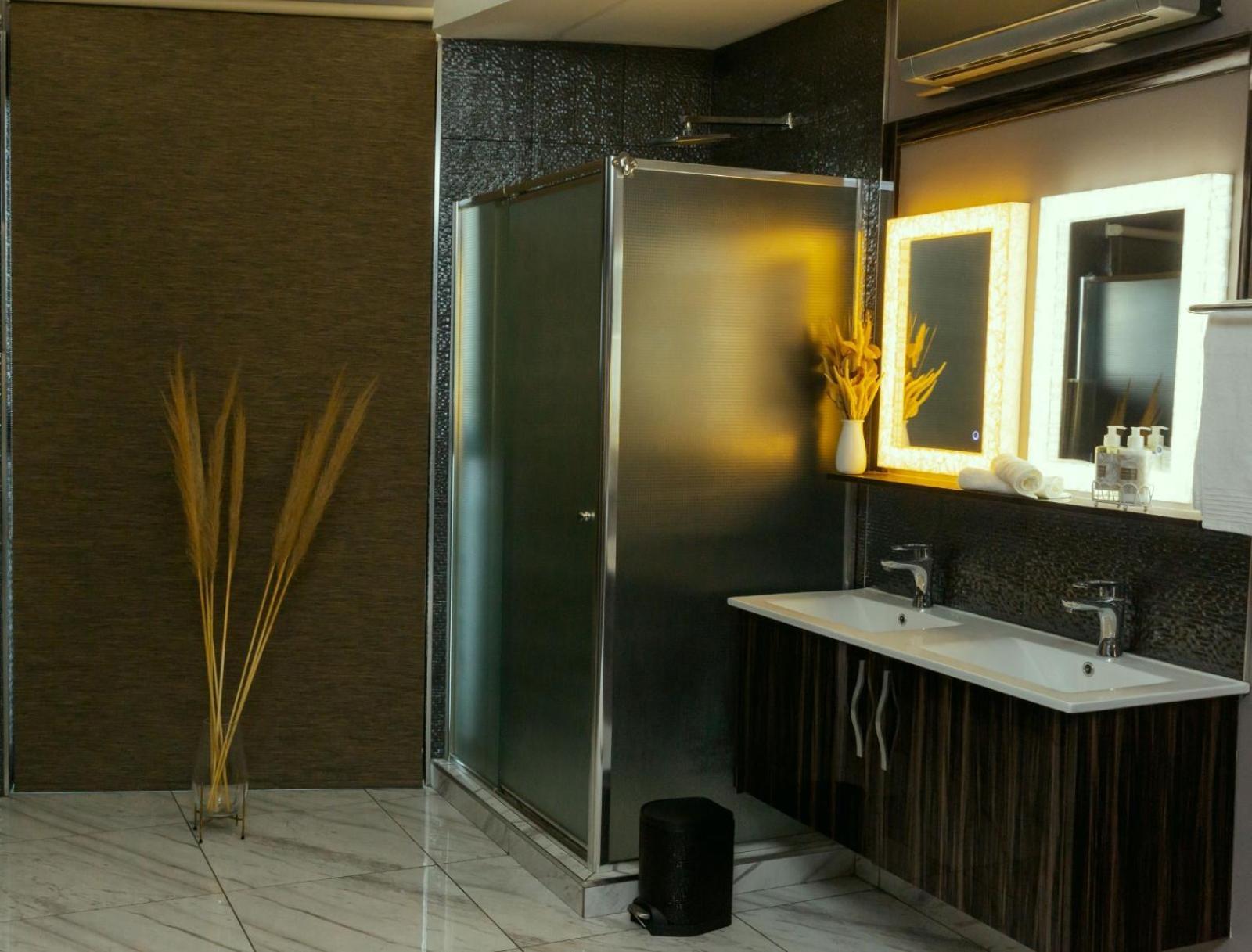 Monte La Vue Hotel Сандтън Екстериор снимка